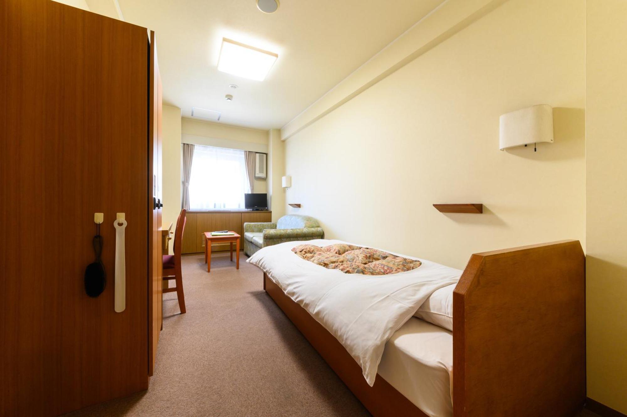 Sapporo International Youth Hostel Bagian luar foto